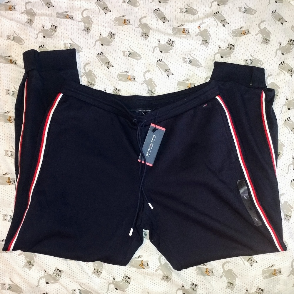 Tommy Hilfiger BNWT Adaptive joggers